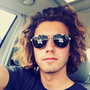 Meet your Posher, Tyler